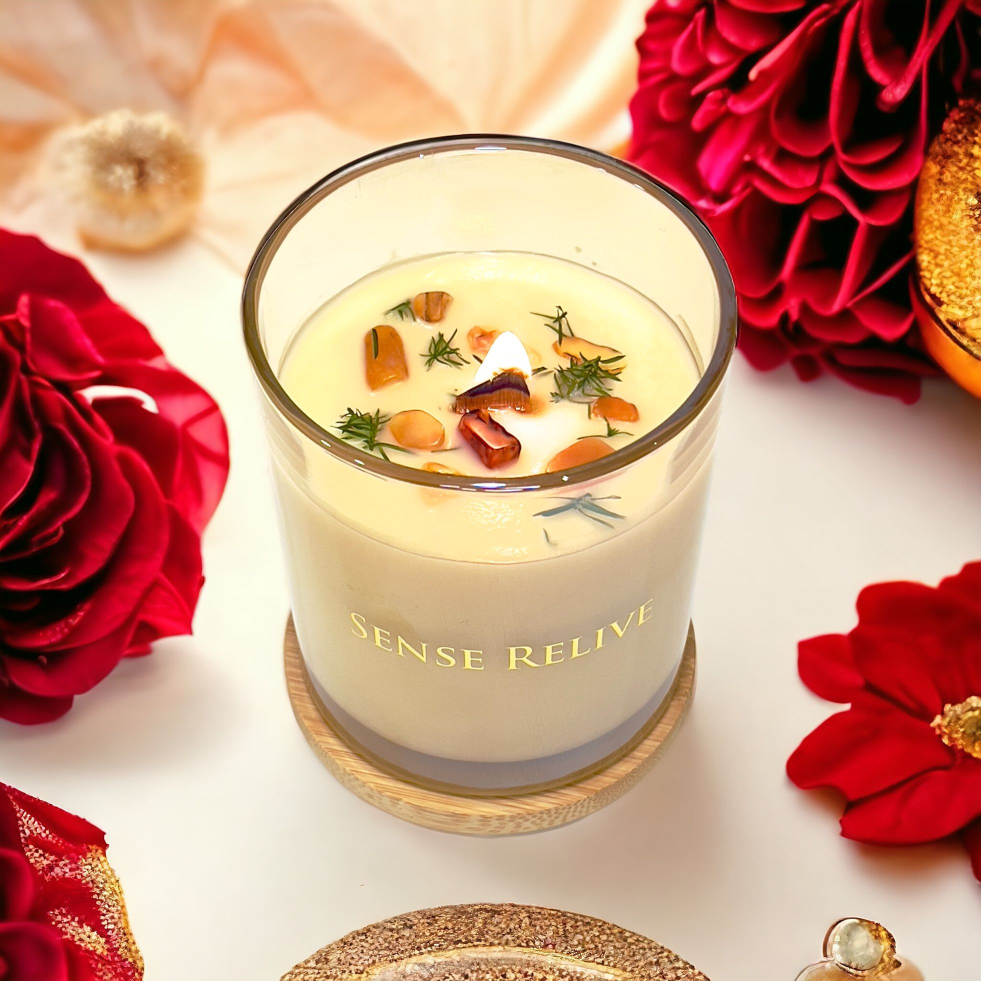 Amber & Cedarwood Candle