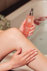 Rose Musk & Pink Peppercorn body oil mist